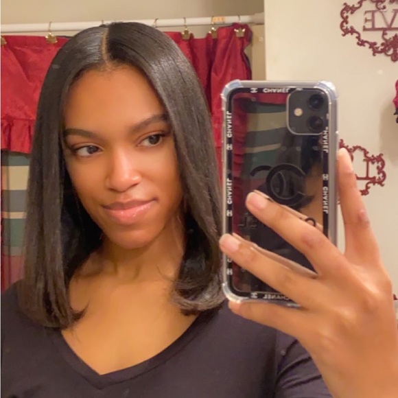 Meet your Posher, Tia - Picture 1 of 1